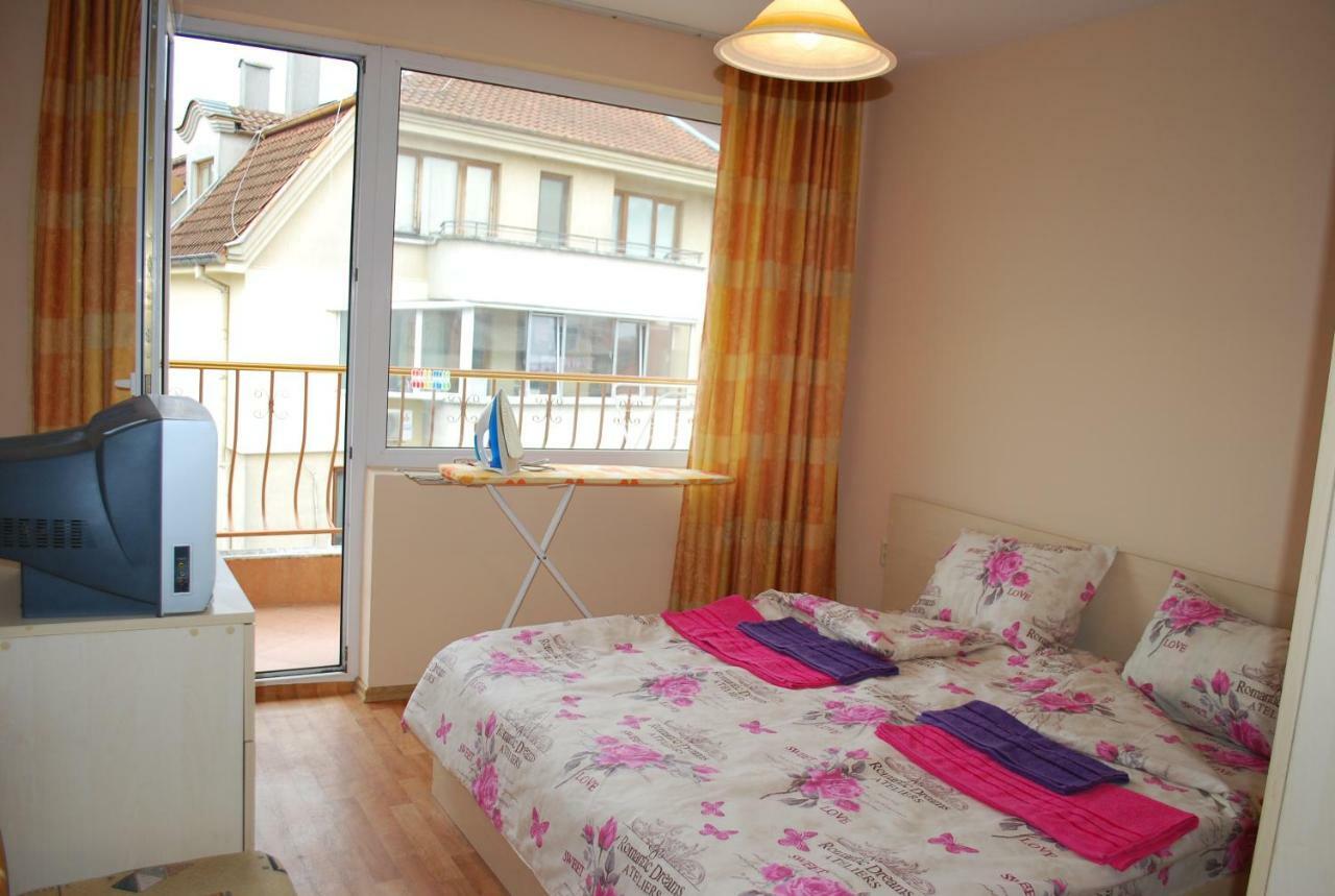 City Stay In Varna Buitenkant foto