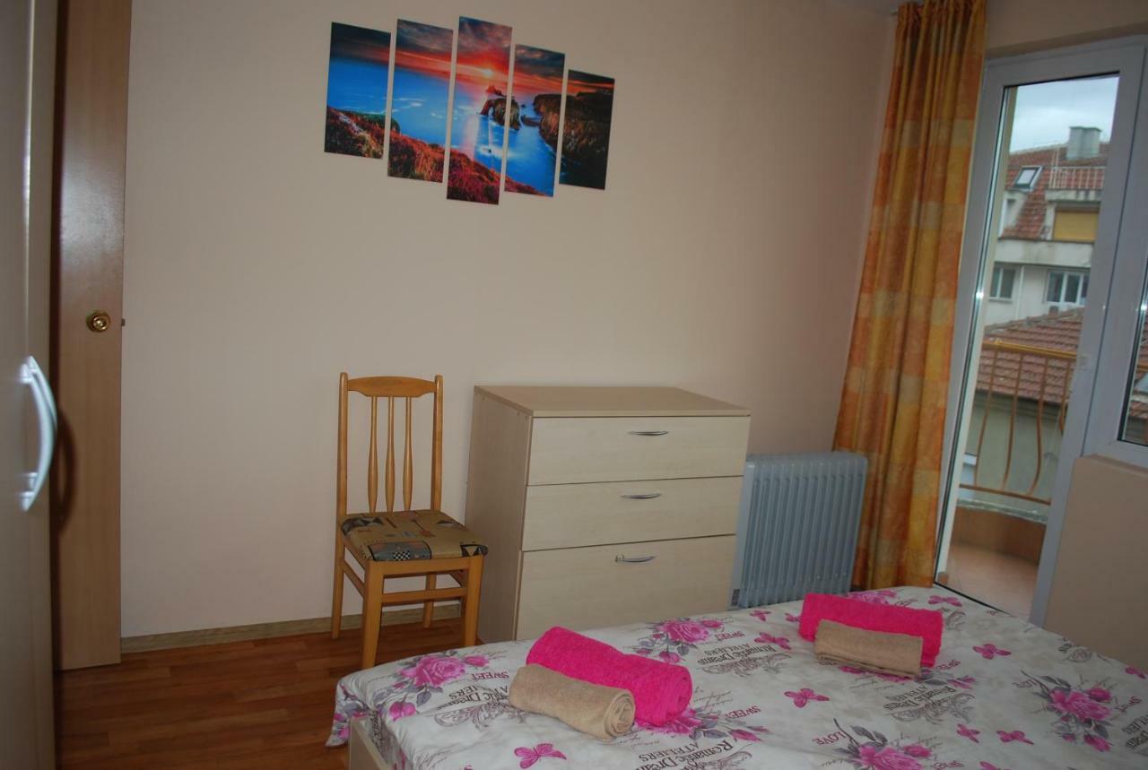City Stay In Varna Buitenkant foto