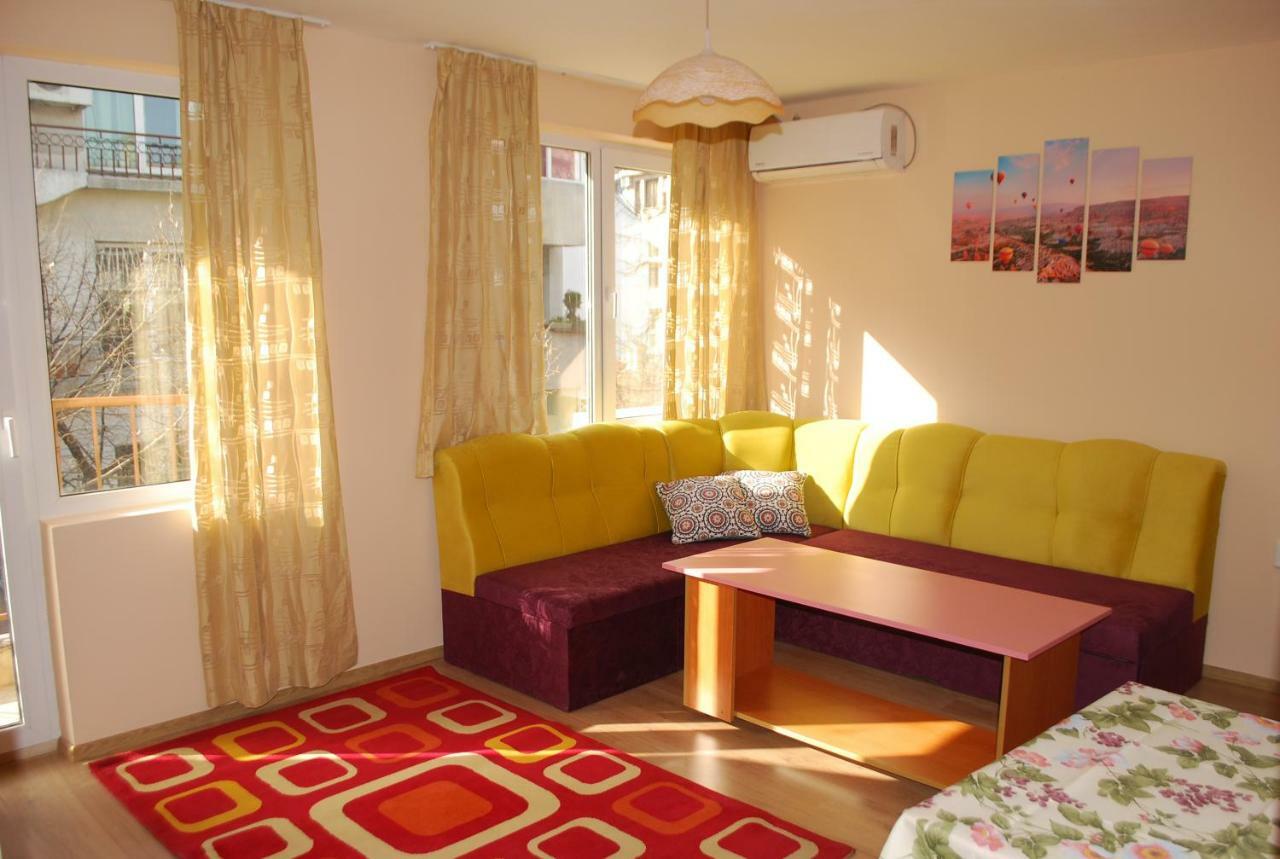 City Stay In Varna Buitenkant foto